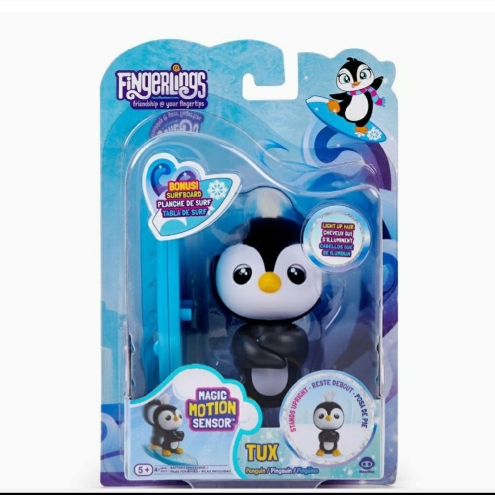 Fingerlings Tux Penguin Action Figure - Black and White
